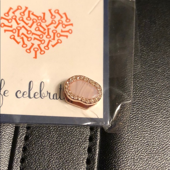 Keep Pave Set Pink Agate Heart - Picture 2 of 2